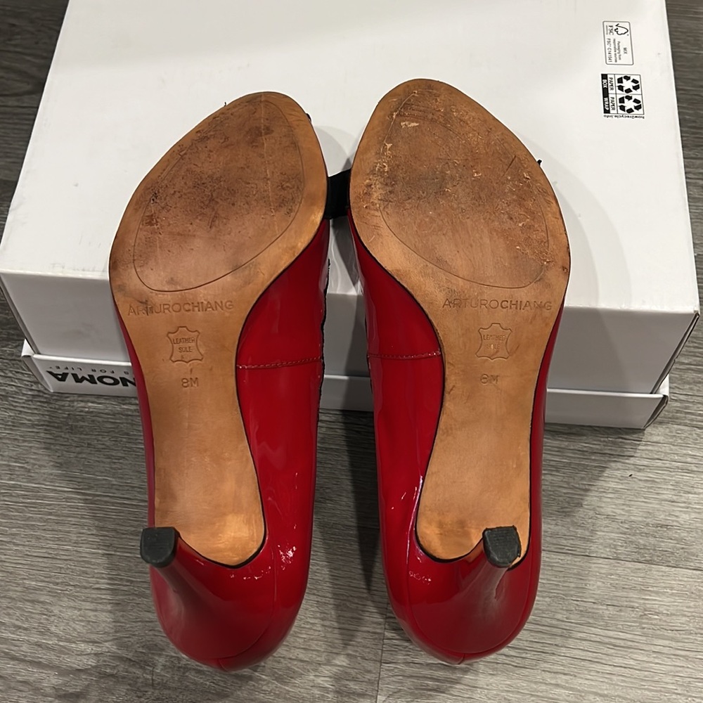 Arturo Chiang high heel pattern leather shoes, size 8 - Picture 6 of 7